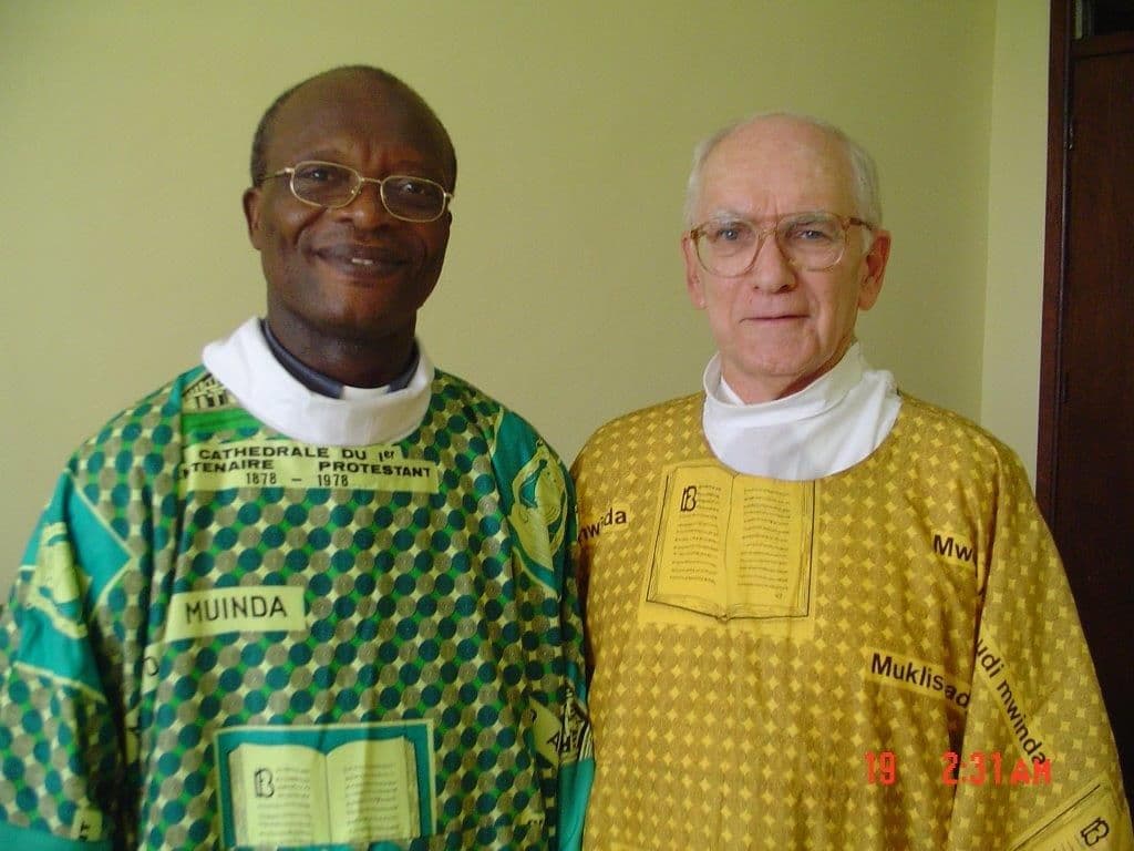 HOMMAGE A M. BEN C. HOBGOOD