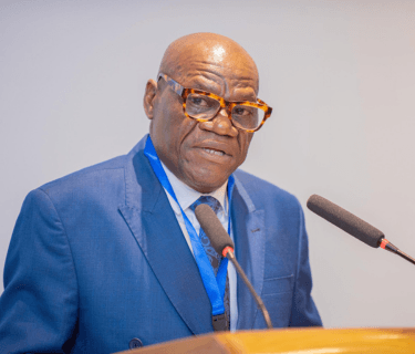 Le Recteur de l'UPC, Rév. Prof. Robert N'kwim Bibi-Bikan