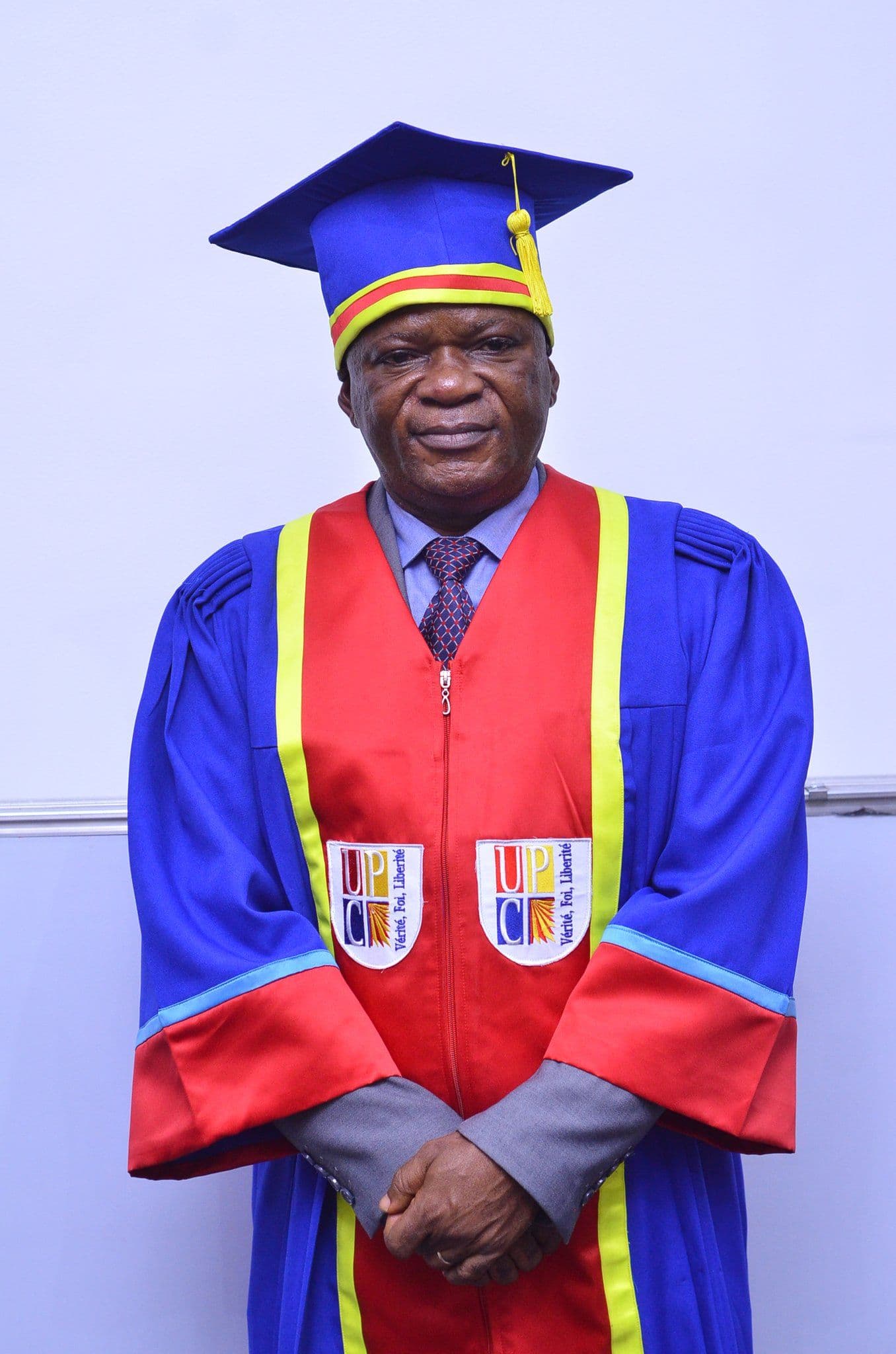 Félicitations à Monsieur Jules KIAYIMA Kitengie pour la soutenance de sa thèse de doctorat : « Crédit bancaire