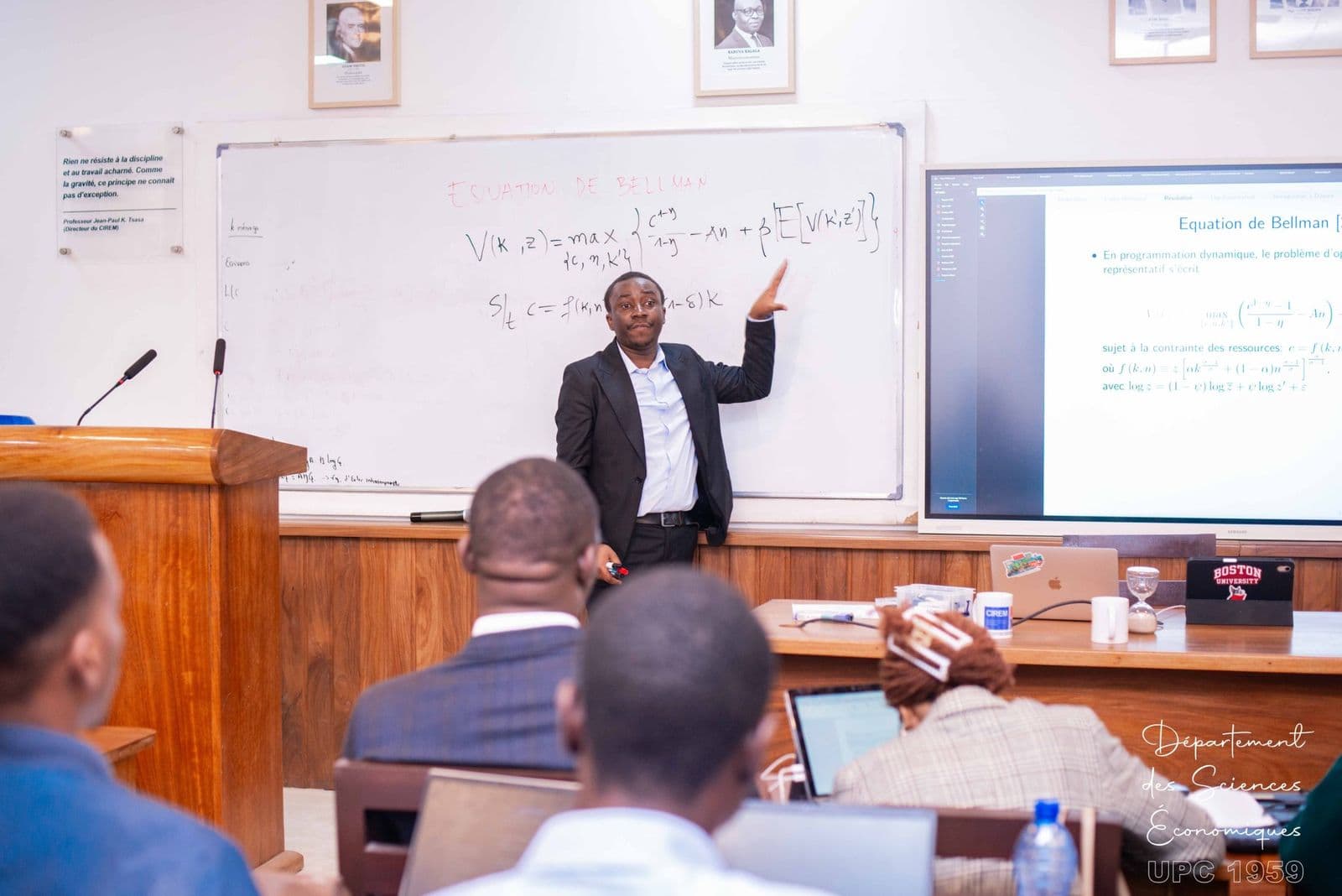 Dans le cadre du cours de Modèles DSGE, Ishara Musimwa* a introduit les étudiants de Master 2 ÉCOMATH-@Economi