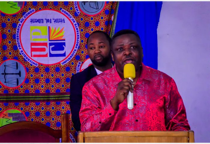 le Doyen Matanda à la Prestatation de serments